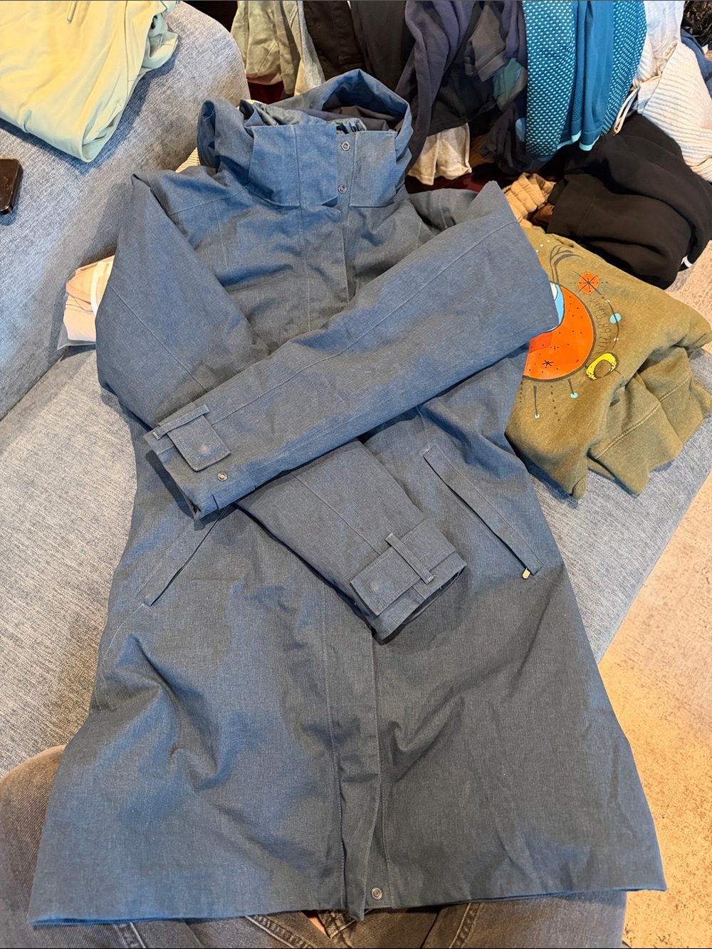 Patagonia Women's Slate Blue Ski & Snow Jacket with Hood